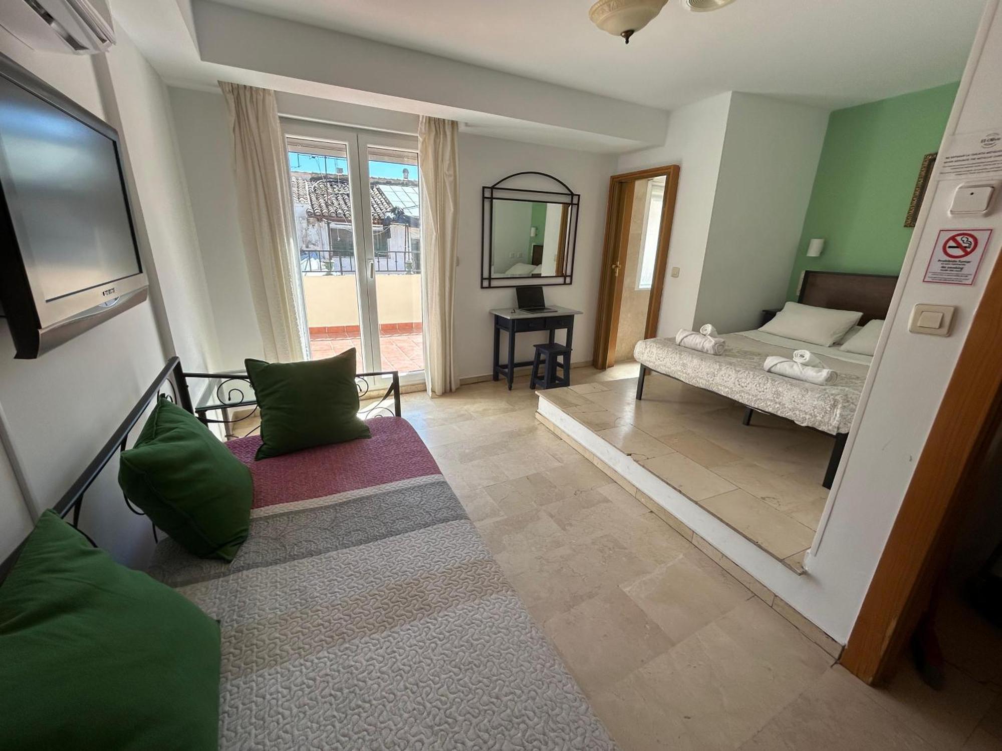 Hostal El Olivo กรานาดา ภายนอก รูปภาพ