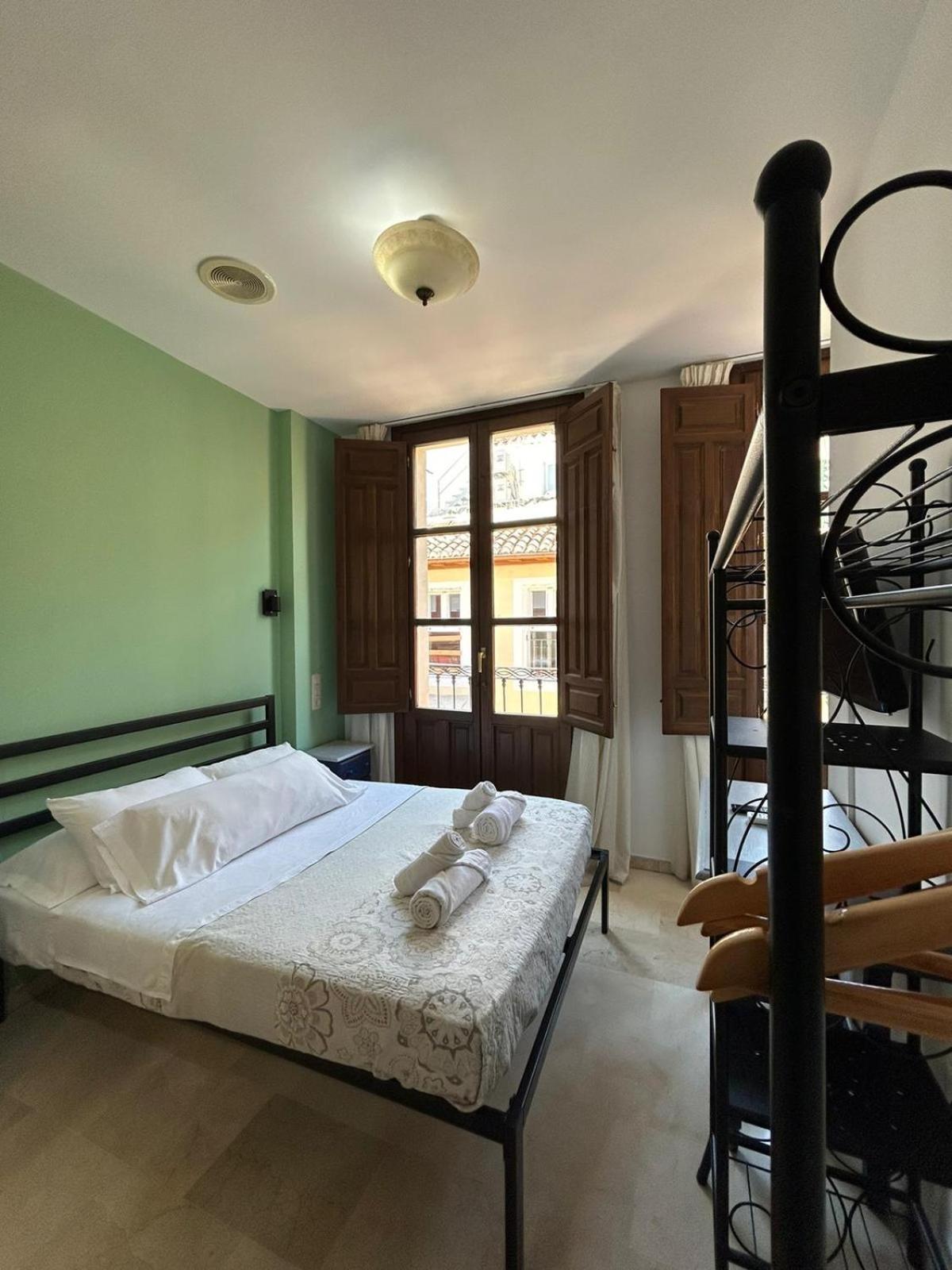 Hostal El Olivo กรานาดา ภายนอก รูปภาพ